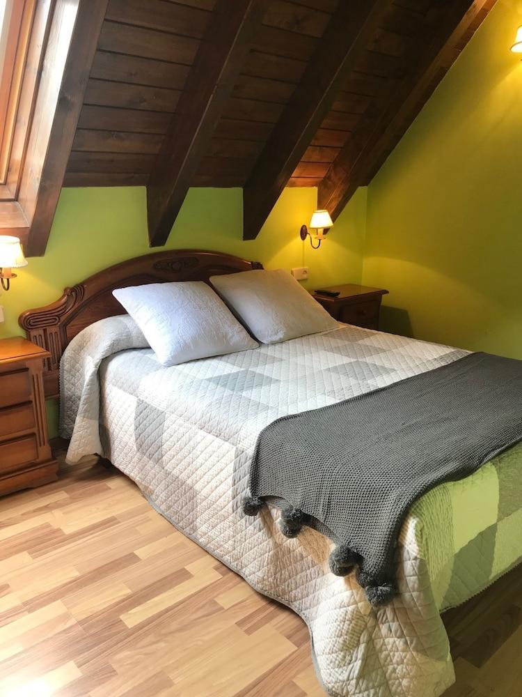 Hotel Saueth Tredós Eksteriør billede