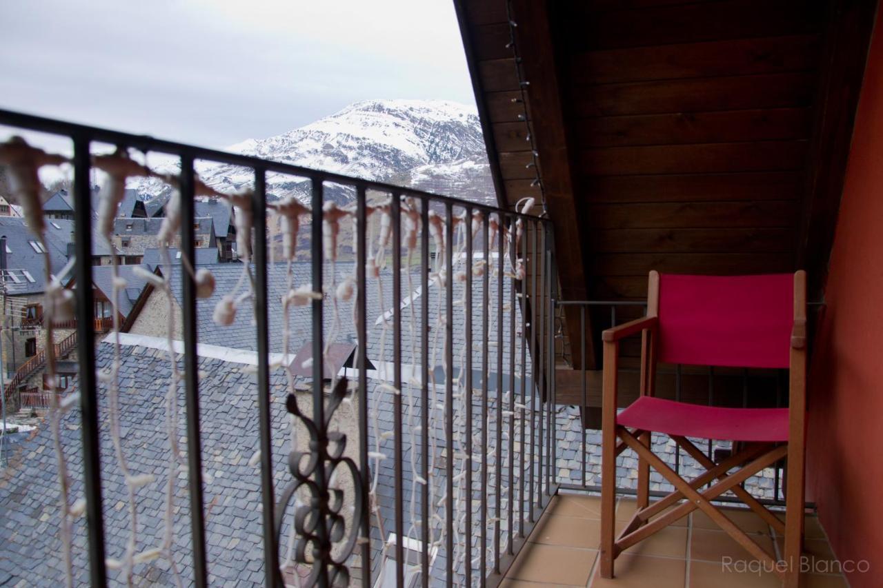 Hotel Saueth Tredós Eksteriør billede