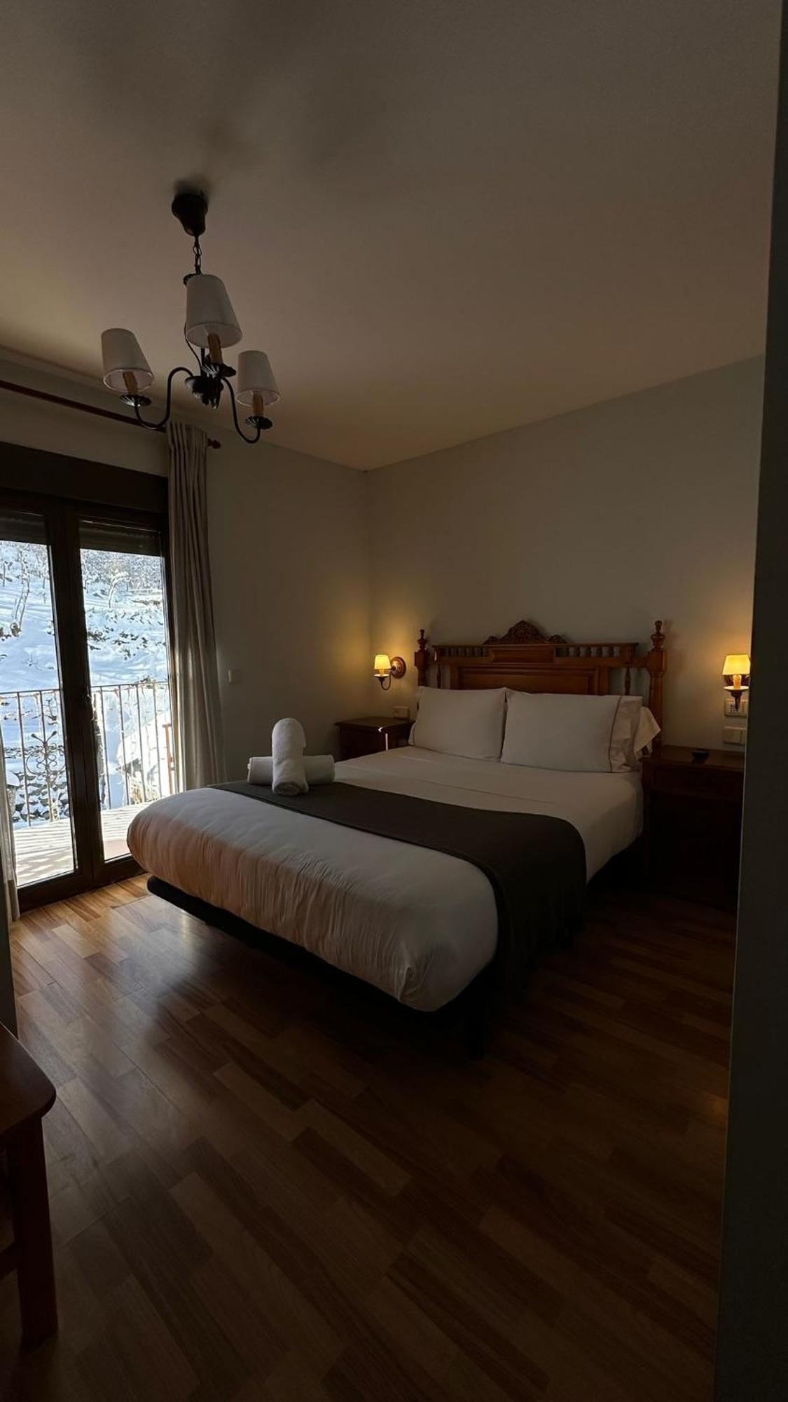 Hotel Saueth Tredós Eksteriør billede