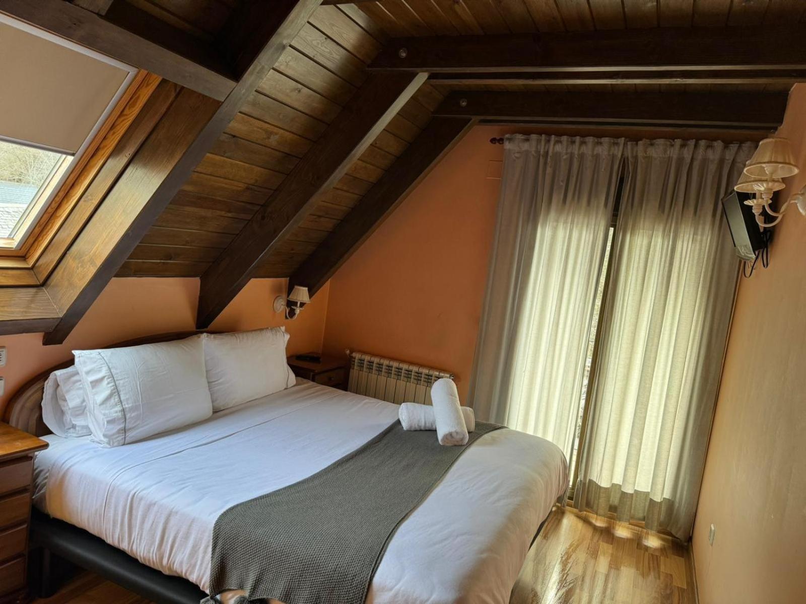 Hotel Saueth Tredós Eksteriør billede